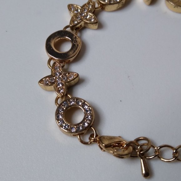 Metal X And O Bracelet Adjustable 5 To 6.5 Inches - Picture 3 of 15